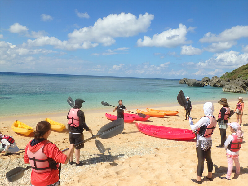 沖縄県条例を遵守したプロガイドがご案内